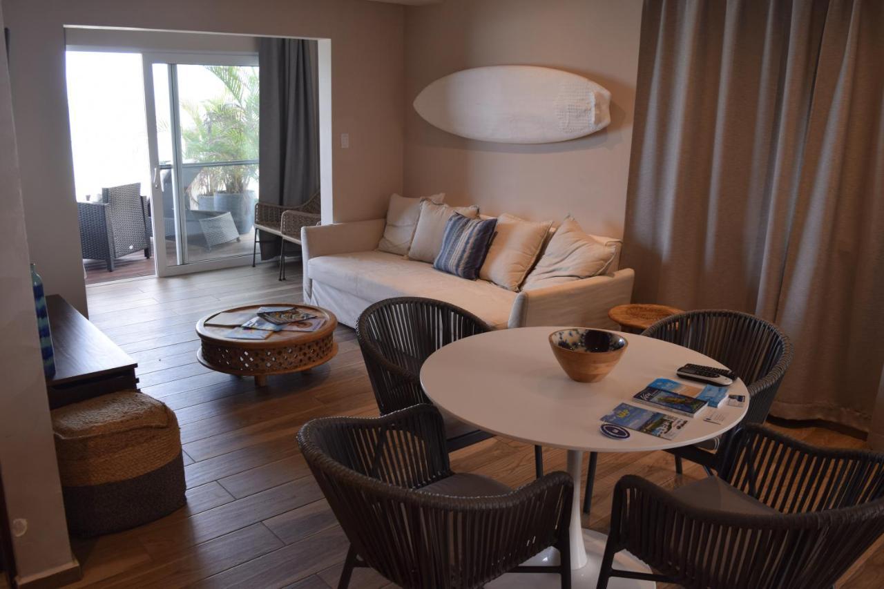 Tradewinds Apartments ซิมป์สันเบย์ ภายนอก รูปภาพ